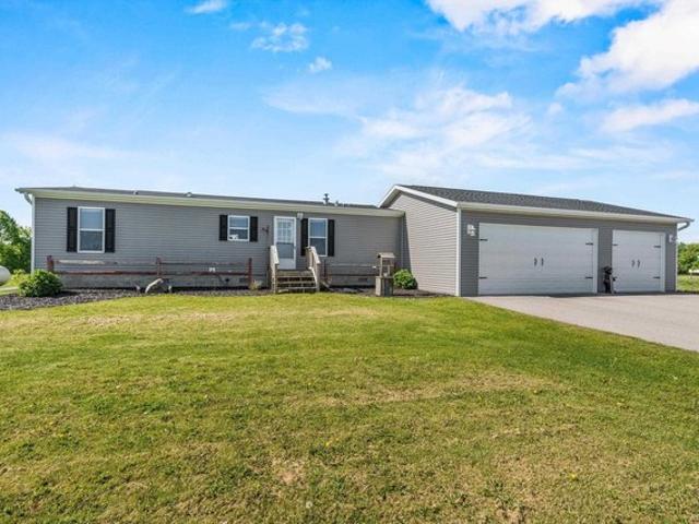 House for sale in Lena, Wisconsin