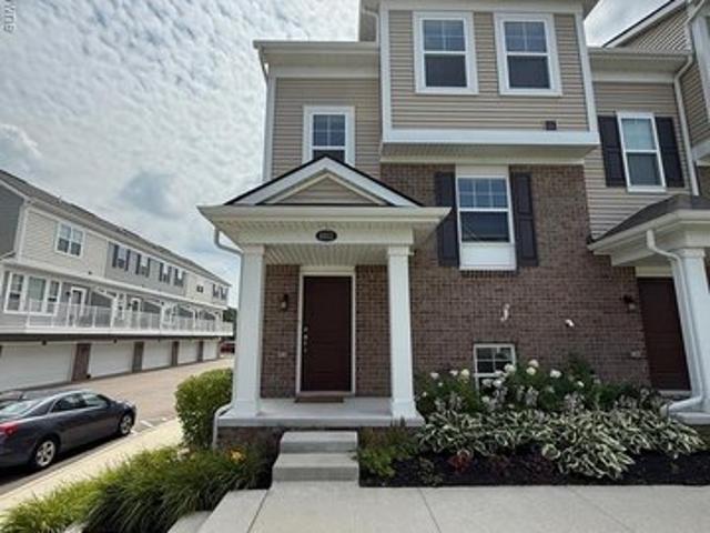 Townhouse for sale in Troy, Michigan