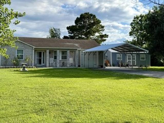 House for sale in Maysville, North Carolina