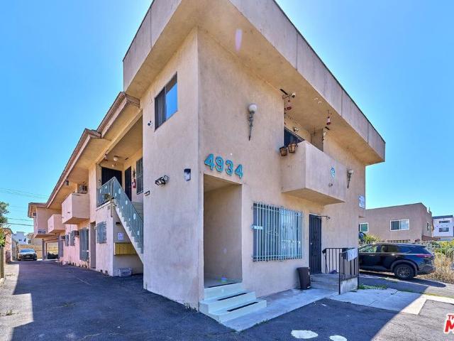 House for sale in Canoga Park, California
