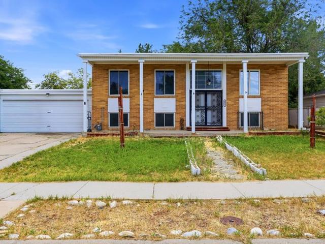 House for sale in West Valley City, Utah