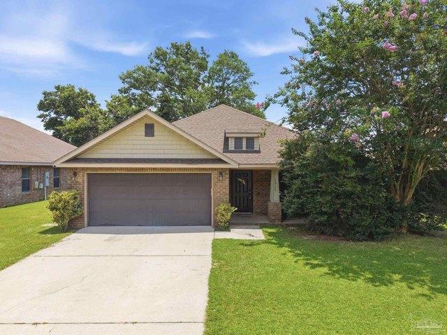 House for sale in Pace, Florida