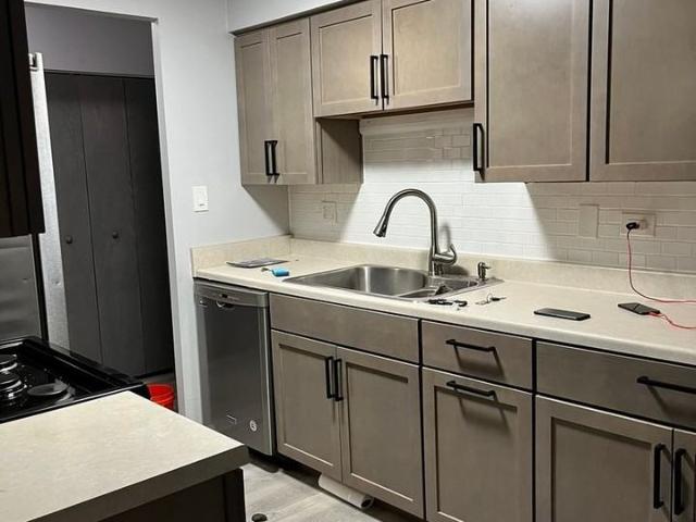 Apartment for rent in Downers Grove, Illinois