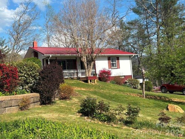 House for sale in Spruce Pine, North Carolina