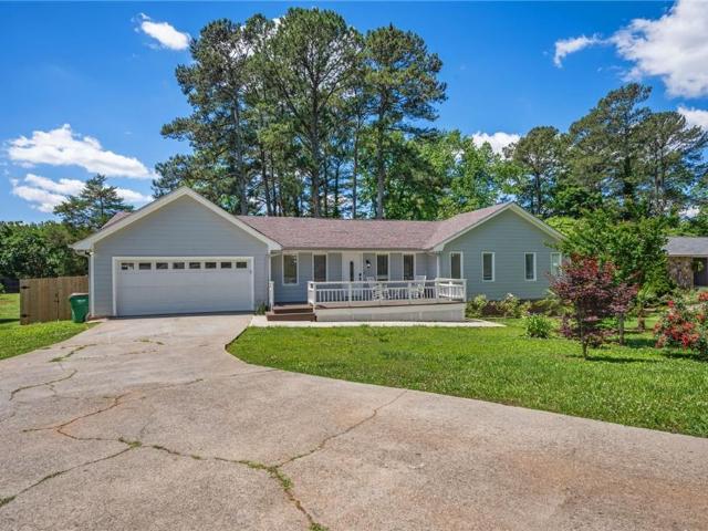 House for sale in Lilburn, Georgia