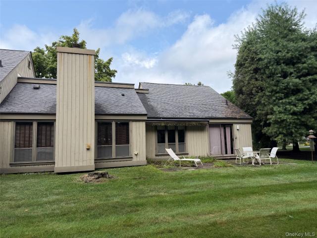 Condo for sale in Amawalk, New York