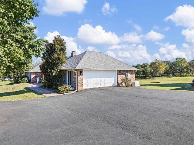 House for sale in Ark