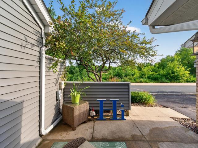 Townhouse for sale in Chanhassen, Minnesota