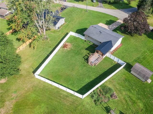 House for sale in Edinburg, Pennsylvania