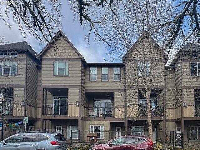 Townhouse for sale in Oregonia