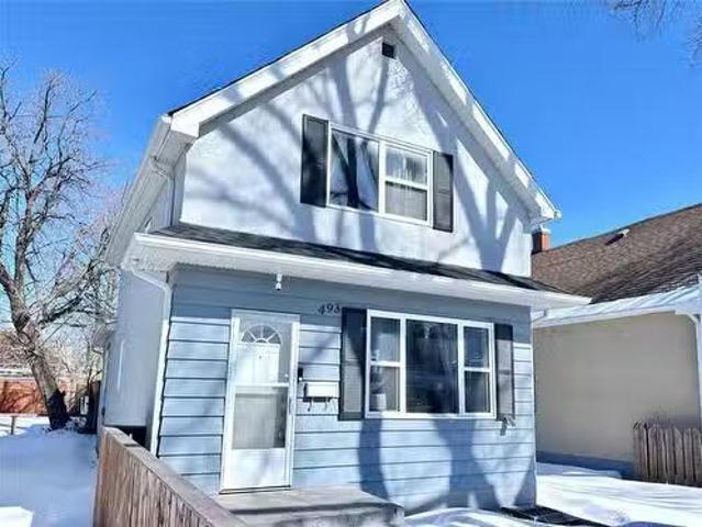 House for sale in East St. Paul, Manitoba