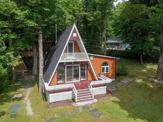 House for sale in Magog