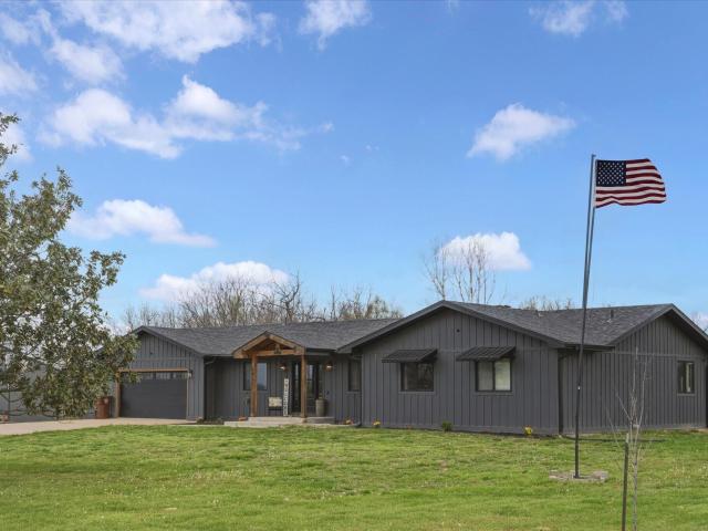 House for sale in Clever, Missouri