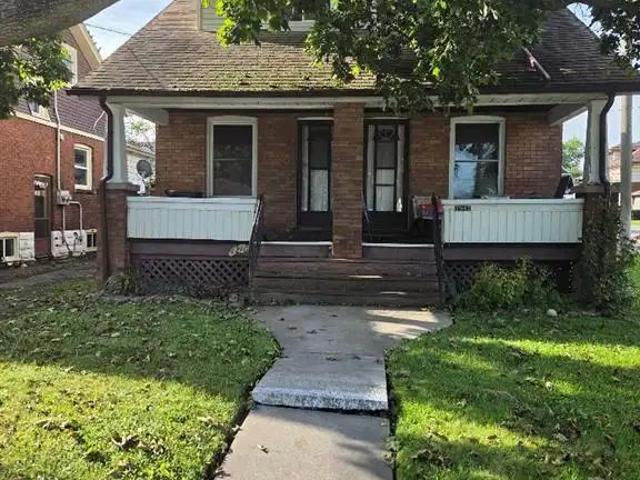 House for rent in Niagara Falls, Golden Horseshoe