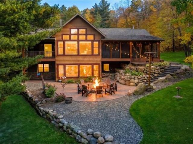 House for sale in Hubbard, Minnesota