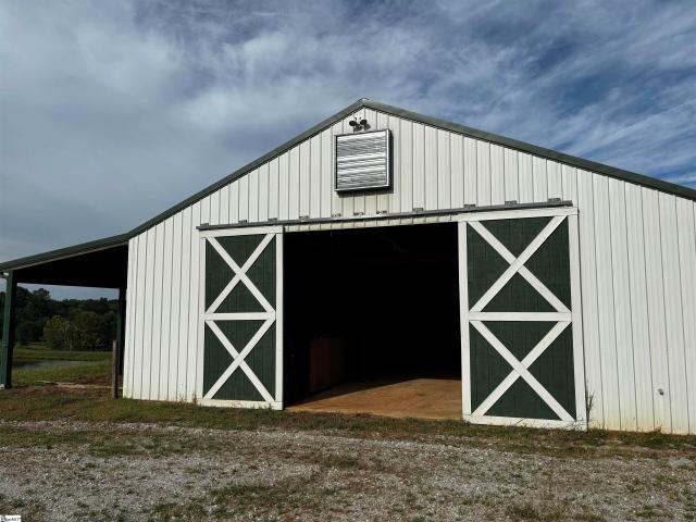 House for sale in Campobello, South Carolina