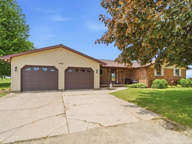 House for sale in Oneida, Wisconsin