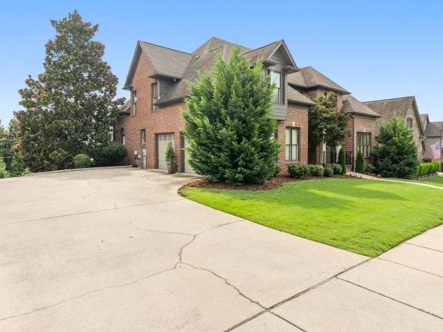 House for sale in Hoover, Alabama