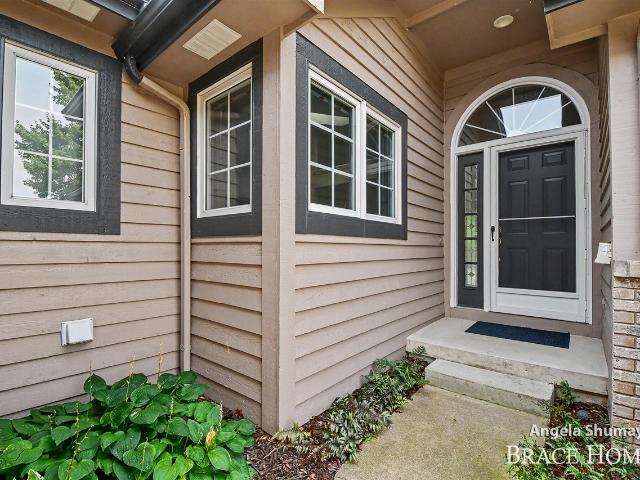 Condo for sale in Cascade Charter Township, Grand Rapids