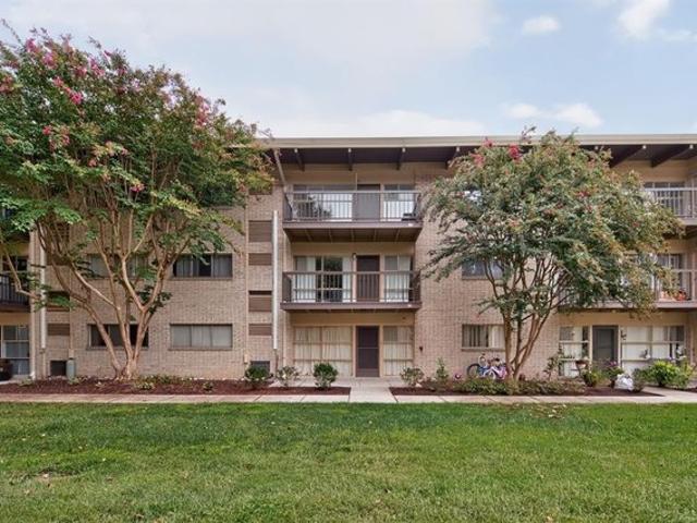 Condo for sale in Virginia