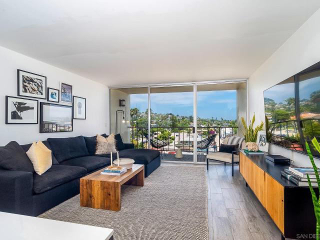 House for sale in Pacific Beach
