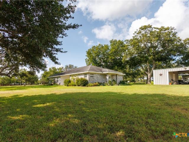 House for sale in Yoakum, Texas