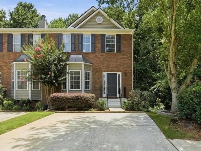 Townhouse for sale in Oakwood, Georgia