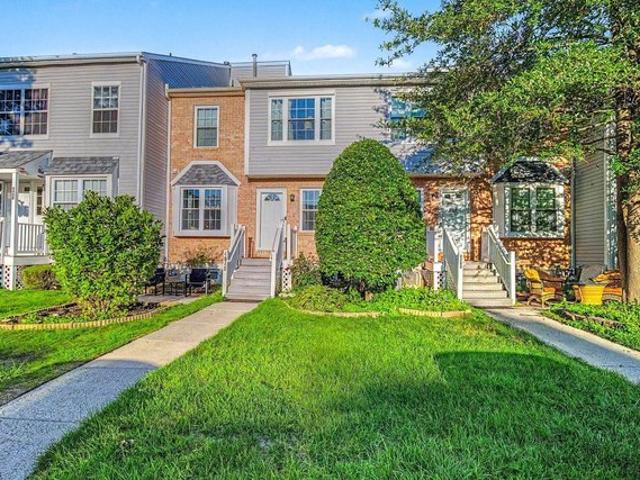 Condo for sale in Crosswicks, New Jersey
