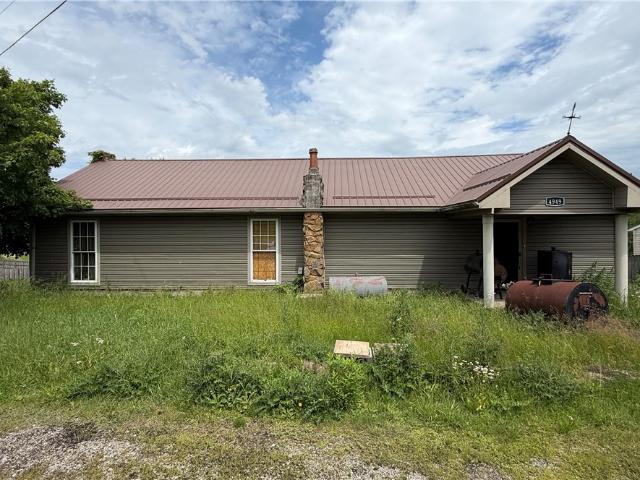 House for sale in Hostetter, Pennsylvania