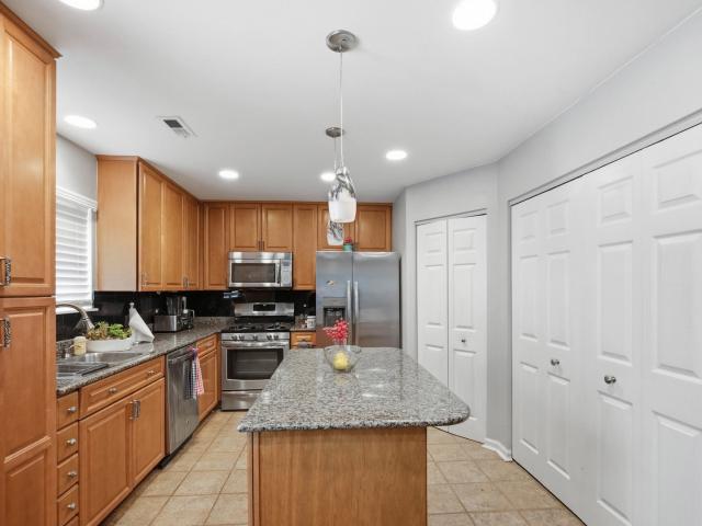 House for sale in Grayslake, Lake County