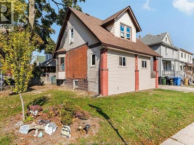 House for sale in City Centre, Windsor