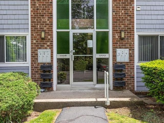 Condo for sale in Smithfield, Rhode Island