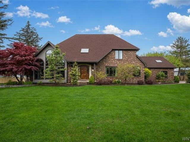 House for sale in Grand Island, New York