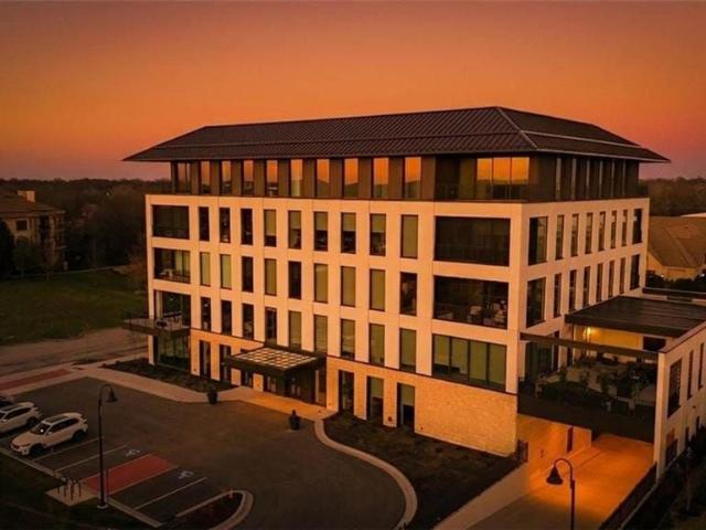 Condo for sale in Kansas