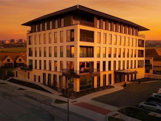 Condo for sale in Kansas