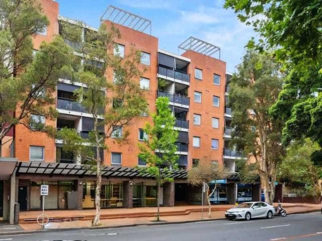Apartment for rent in Strawberry Hills, Sydney
