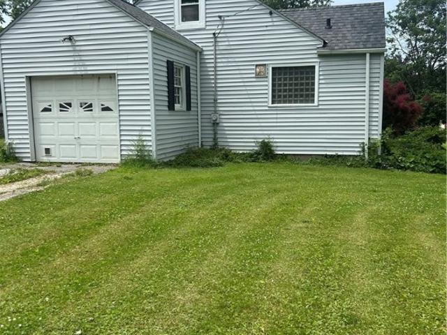 House for sale in Willoughby