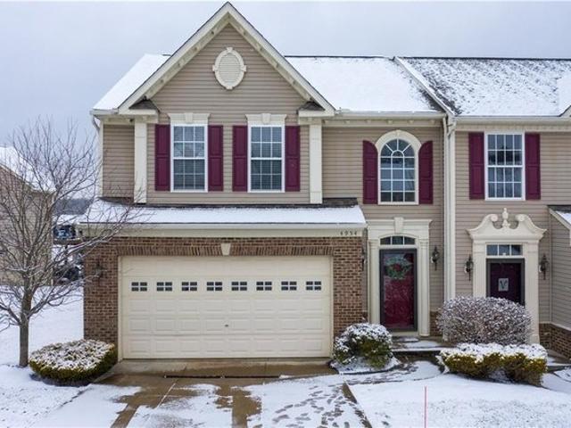 Townhouse for sale in Summit, Ohio