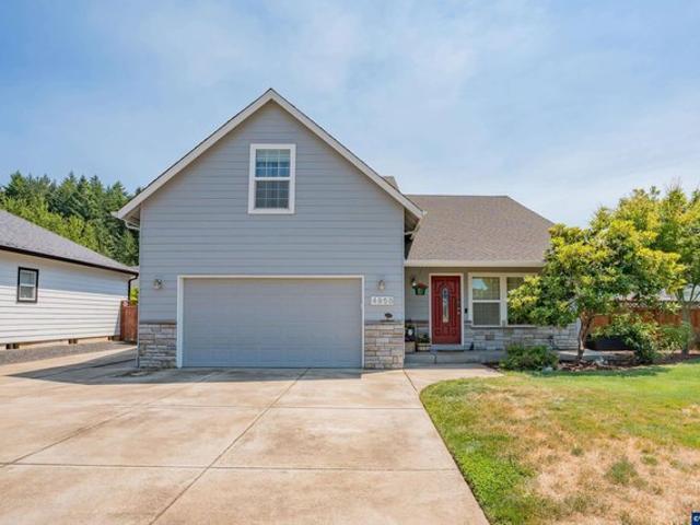 House for sale in Oregonia