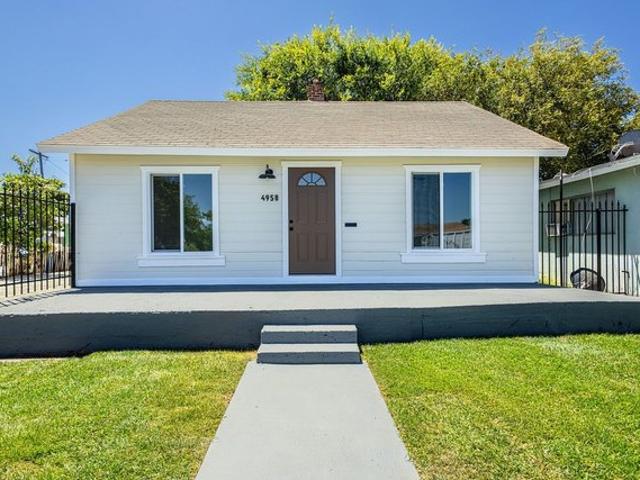 House for sale in East Compton, Compton