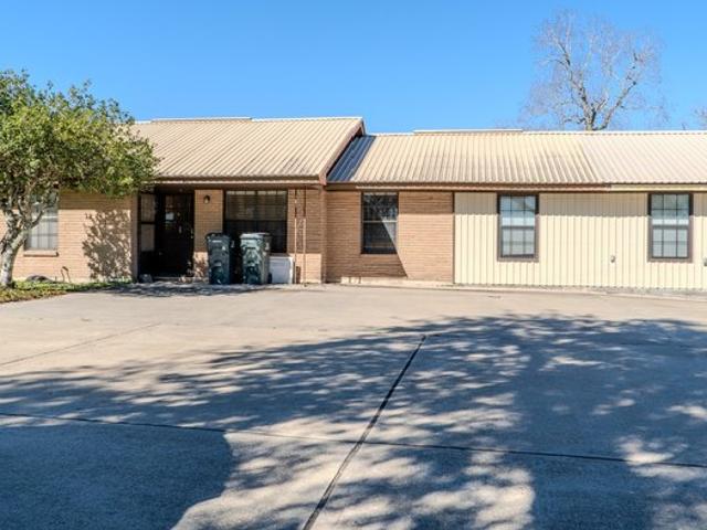 House for sale in Alleyton, Texas