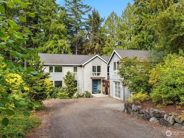House for sale in Bainbridge Island, Washington