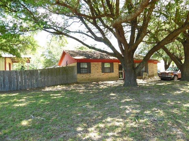 House for sale in Henderson, Texas