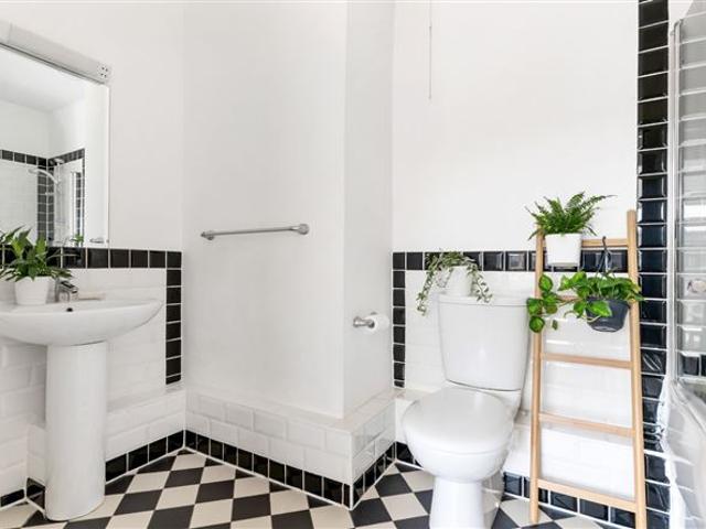 Apartment for sale in Bluebell, North Tipperary