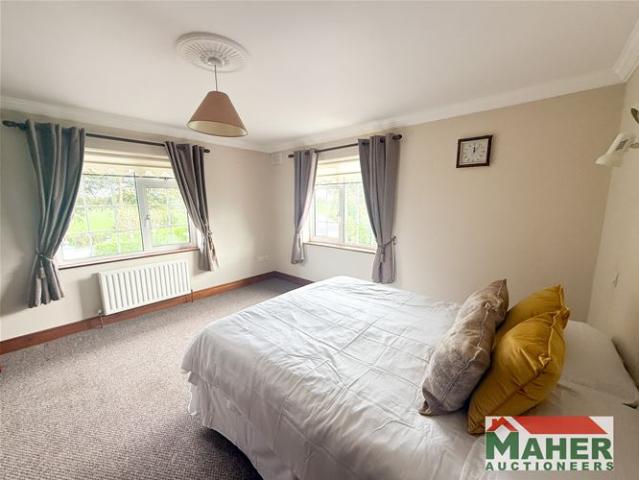 Detached House for sale in Cashel, South Tipperary