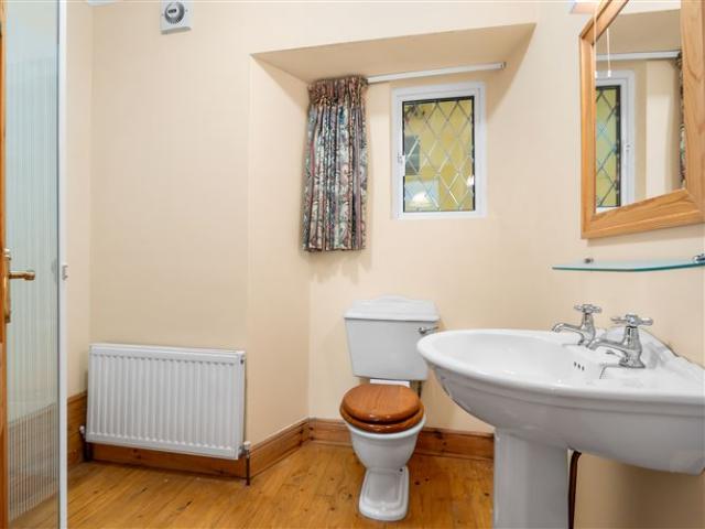 Detached House for sale in Ballynahown, Connacht