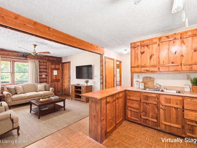 House for sale in Mount Washington, Bullitt County