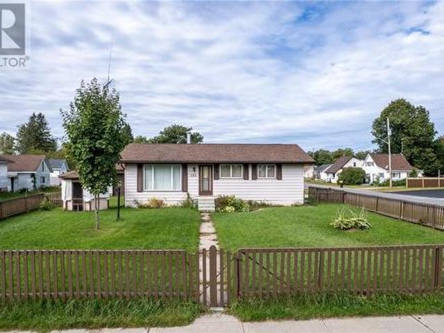 House for sale in Massey, Sables-Spanish Rivers Township