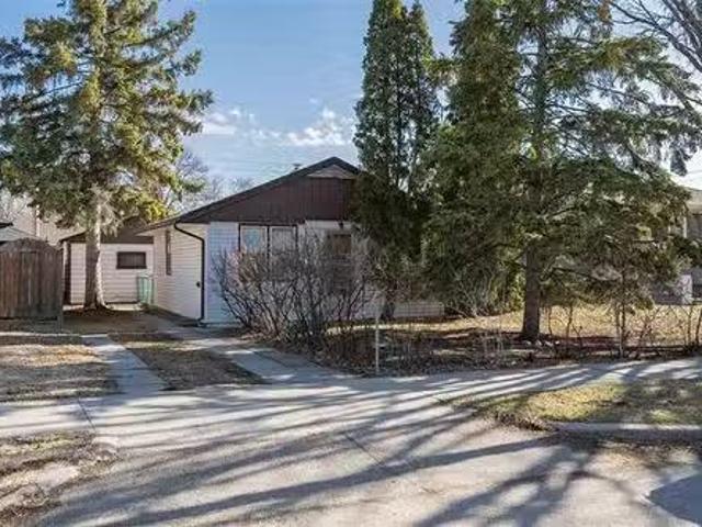 House for sale in East St. Paul, Manitoba