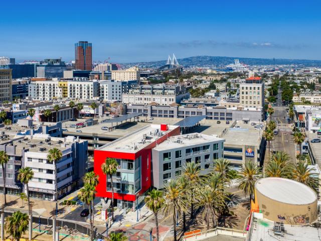 Apartment for rent in Long Beach, California